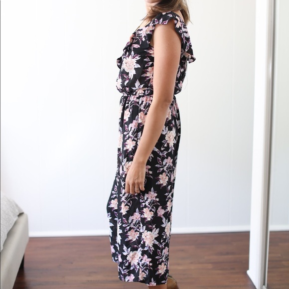Target Xhilaration Black Floral Capri Jumpsuit - Picture 4 of 7